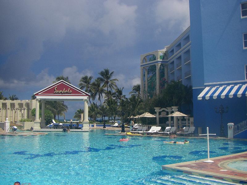 CIMG0005.JPG - Manor Pool