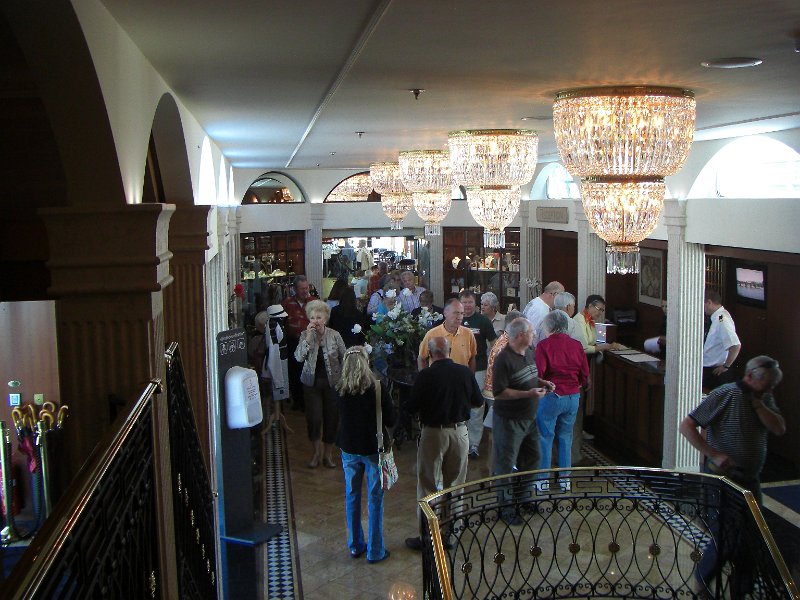 CIMG0038.JPG - Atrium area on the Swiss Jewel