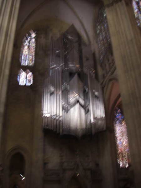 CIMG0054.JPG - Huge organ. One of the largest in the world