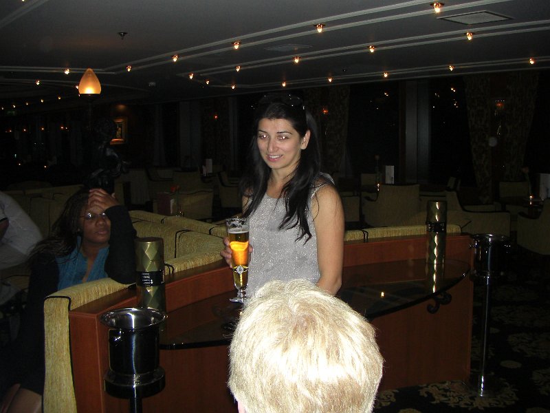 CIMG0186.JPG - Gloria and Tischa