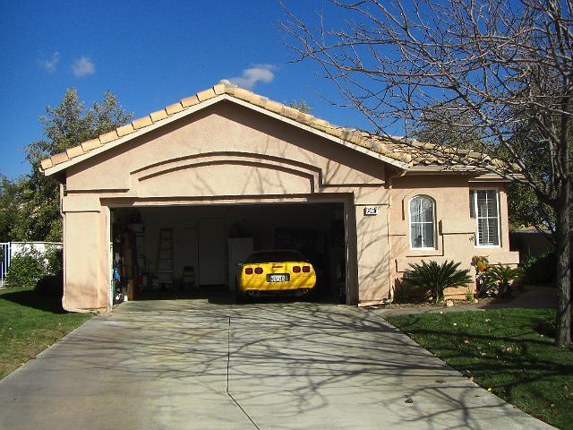 CIMG0173.JPG - Front of the house